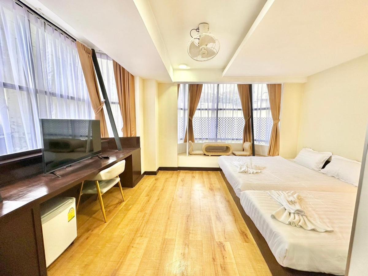 Abc So Hotel Bangkok Exteriör bild